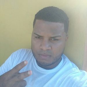 Meet your Posher, Anibal